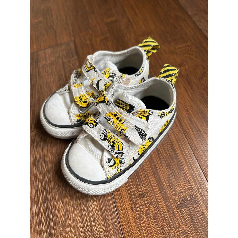 Converse All Star Infant Size 4 Construction Truck Canvas Sneakers A12610F